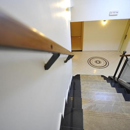 Gloria Hotel Kigali Buitenkant foto