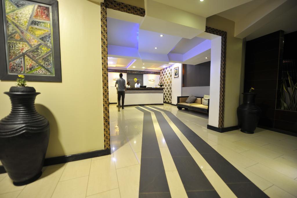 Gloria Hotel Kigali Buitenkant foto