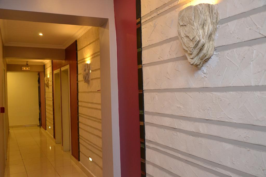 Gloria Hotel Kigali Buitenkant foto
