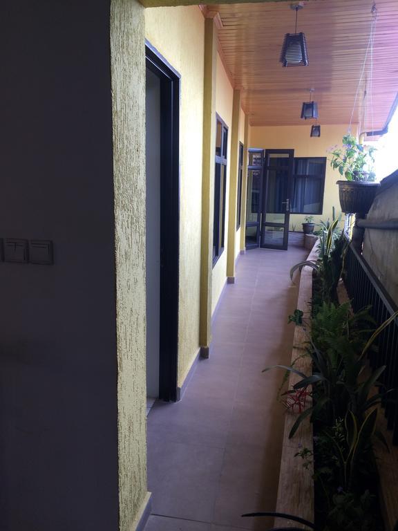 Gloria Hotel Kigali Buitenkant foto